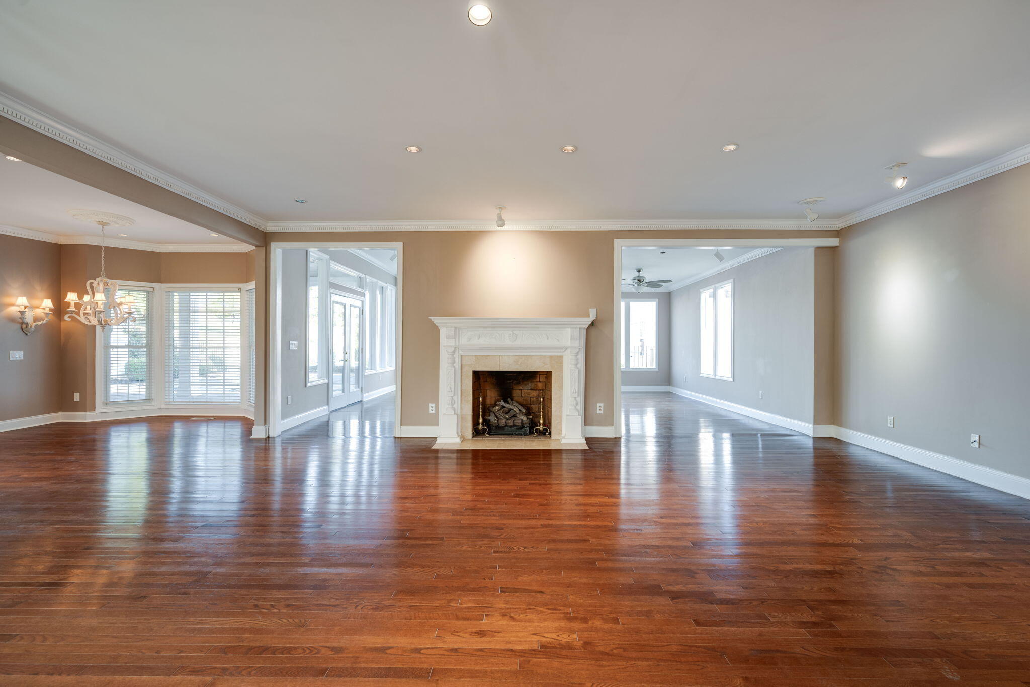 8304 Heron Circle Ooltewah, TN 37363 - Photo 11 of 67 8304 Heron Cir Living Room 3