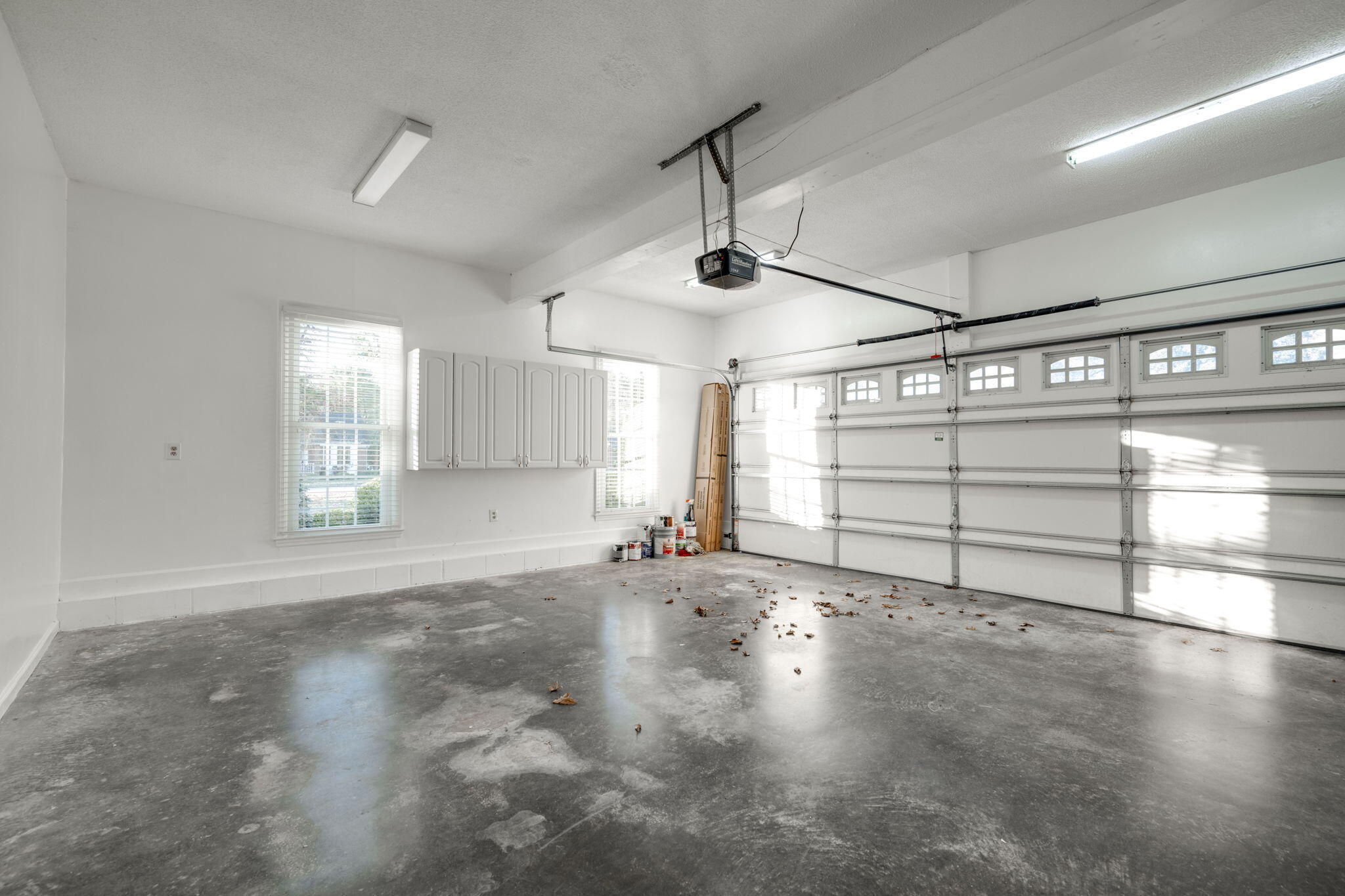 8304 Heron Circle Ooltewah, TN 37363 - Photo 61 of 67 8304 Heron Cir Garage