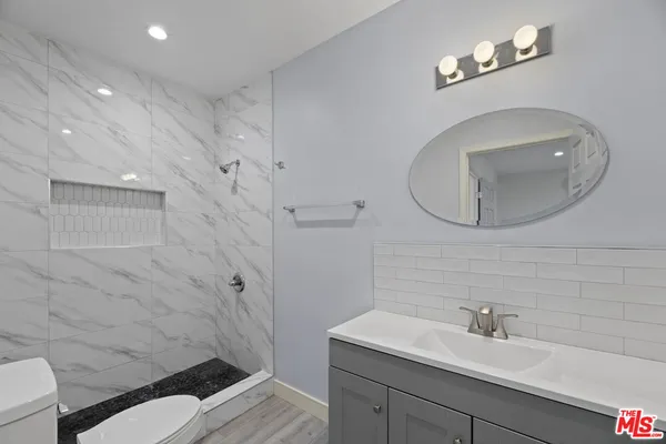 $7,000 | 7764 Fountain Avenue, West Hollywood, CA 90046