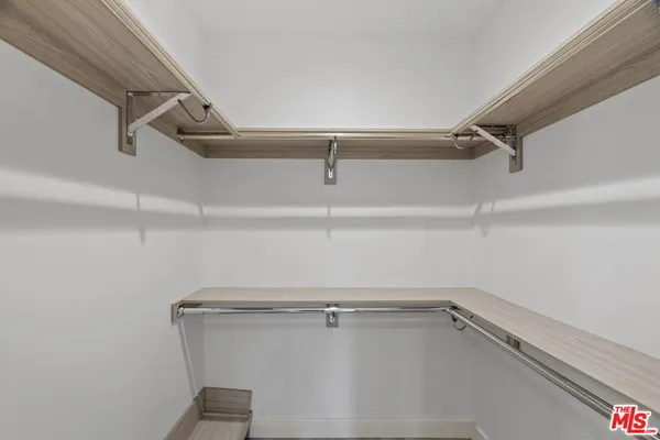 $7,000 | 7764 Fountain Avenue, West Hollywood, CA 90046