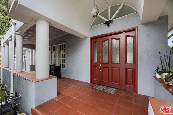 $7,000 | 7764 Fountain Avenue, West Hollywood, CA 90046