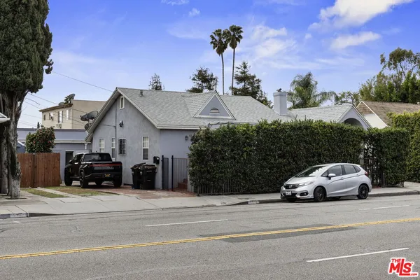 $7,000 | 7764 Fountain Avenue, West Hollywood, CA 90046