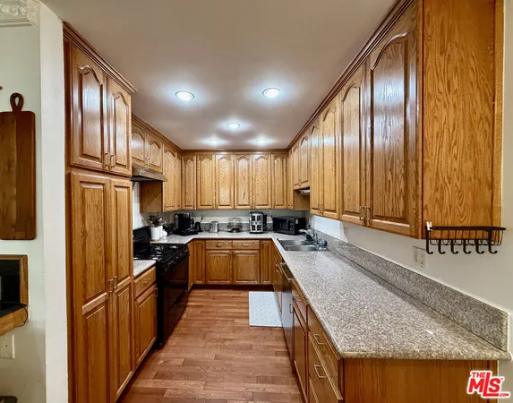 $7,000 | 7764 Fountain Avenue, West Hollywood, CA 90046