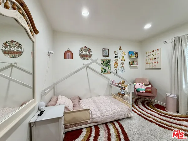 $7,000 | 7764 Fountain Avenue, West Hollywood, CA 90046