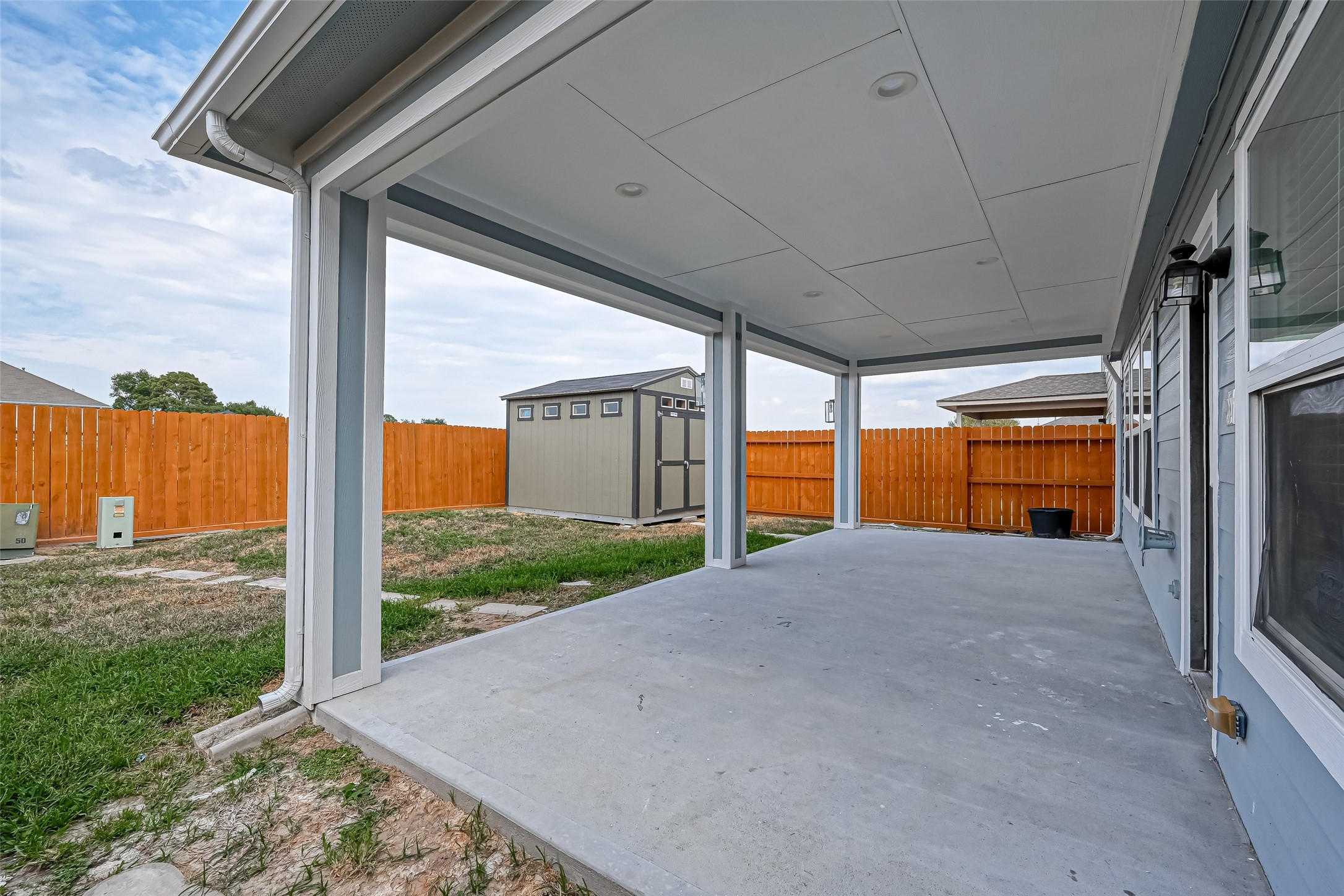 6906 Anson Point Lane Houston, TX 77040 - Photo 26 of 31 a view of a porch
