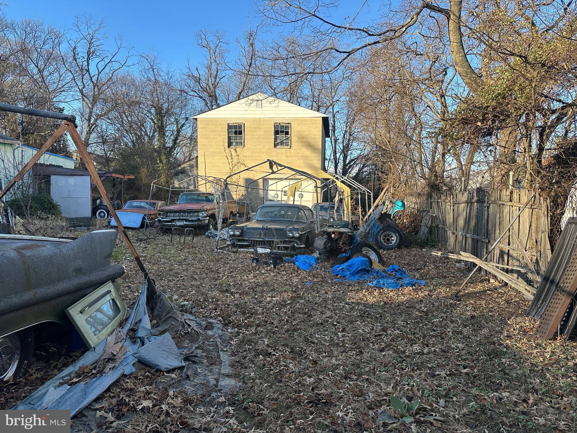 382 Mountain Road Pasadena, MD 21122 - Photo 5 of 7 2 Story Garage on separate tax Id