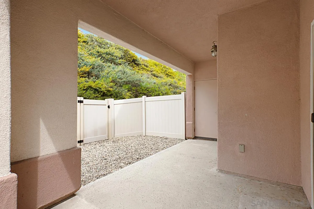 2715 Lake Pointe Drive, Unit 121 Spring Valley, CA 91977 - Photo 22 of 27 a view of small space