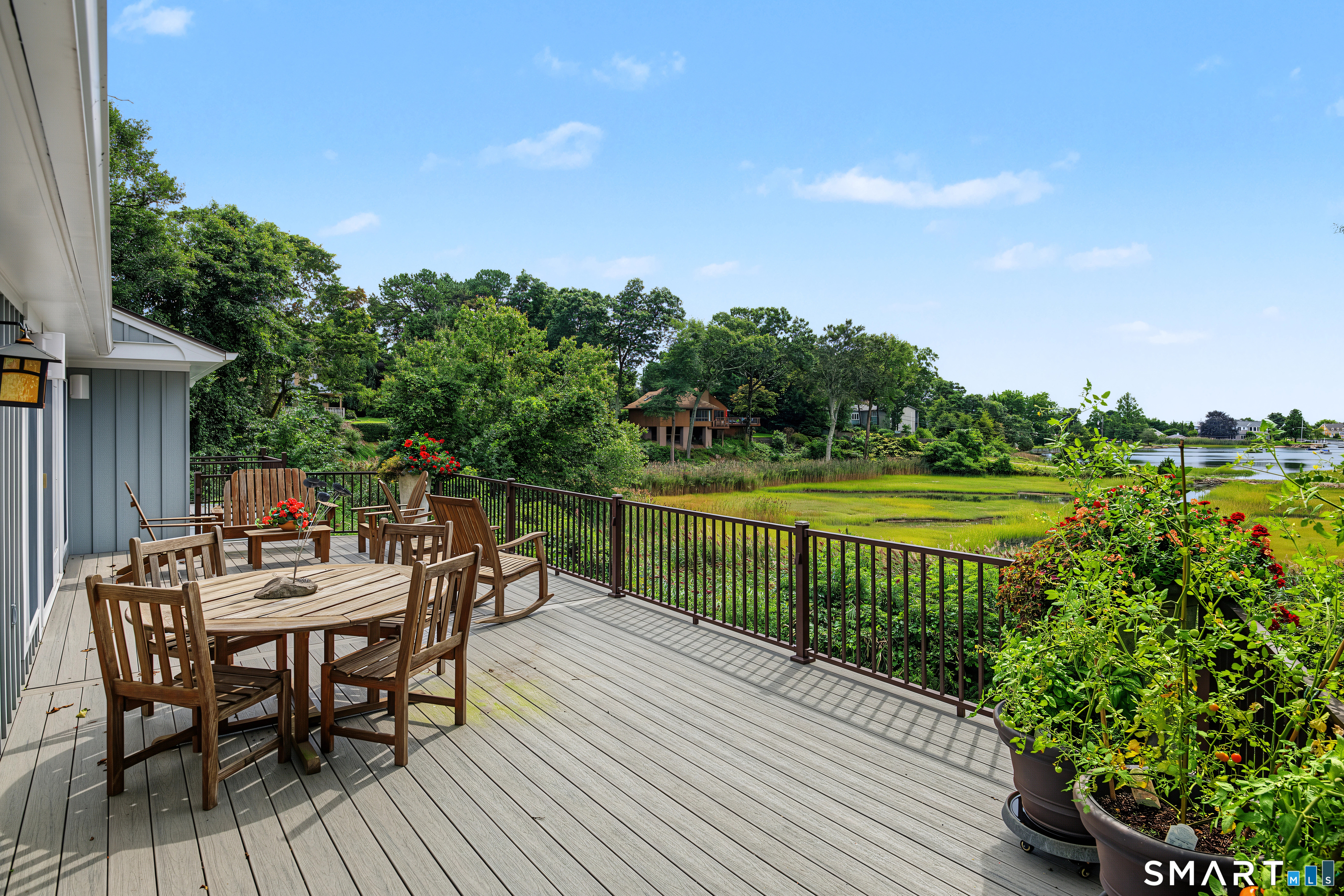 473 Colonial Road Guilford, CT 06437 - Photo 11 of 39 Rear deck