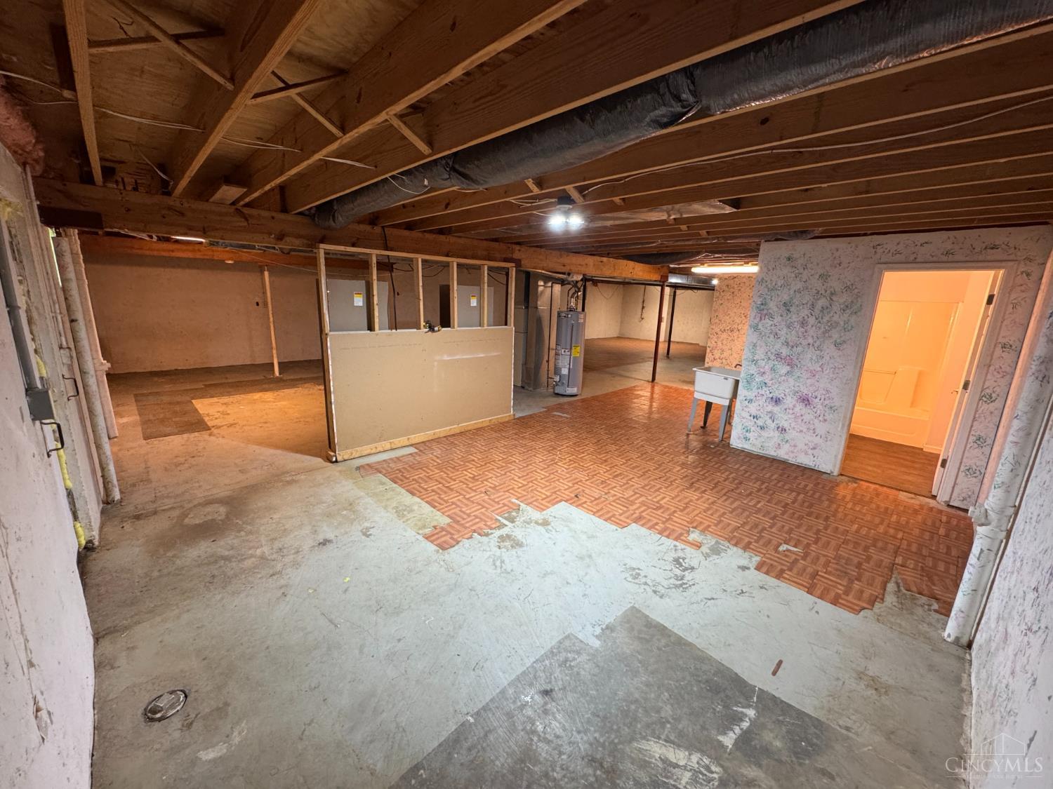 6954 Bridges Road Cincinnati, OH 45230 - Photo 36 of 43