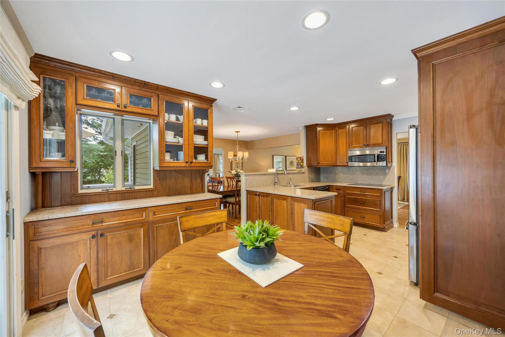 4 Long Hill Road Smithtown, NY 11787 - Photo 10 of 37