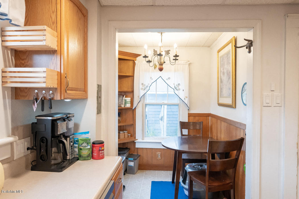 142 Cheshire Road Pittsfield, MA 01201 - Photo 17 of 34 Breakfast nook