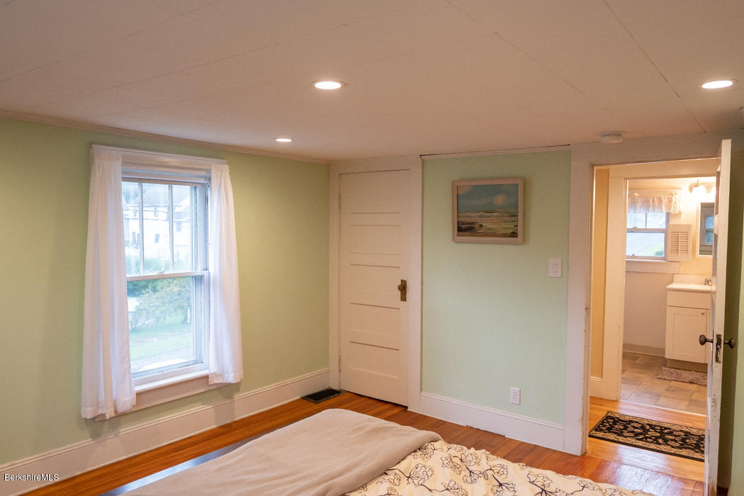 142 Cheshire Road Pittsfield, MA 01201 - Photo 24 of 34 Bedroom 1