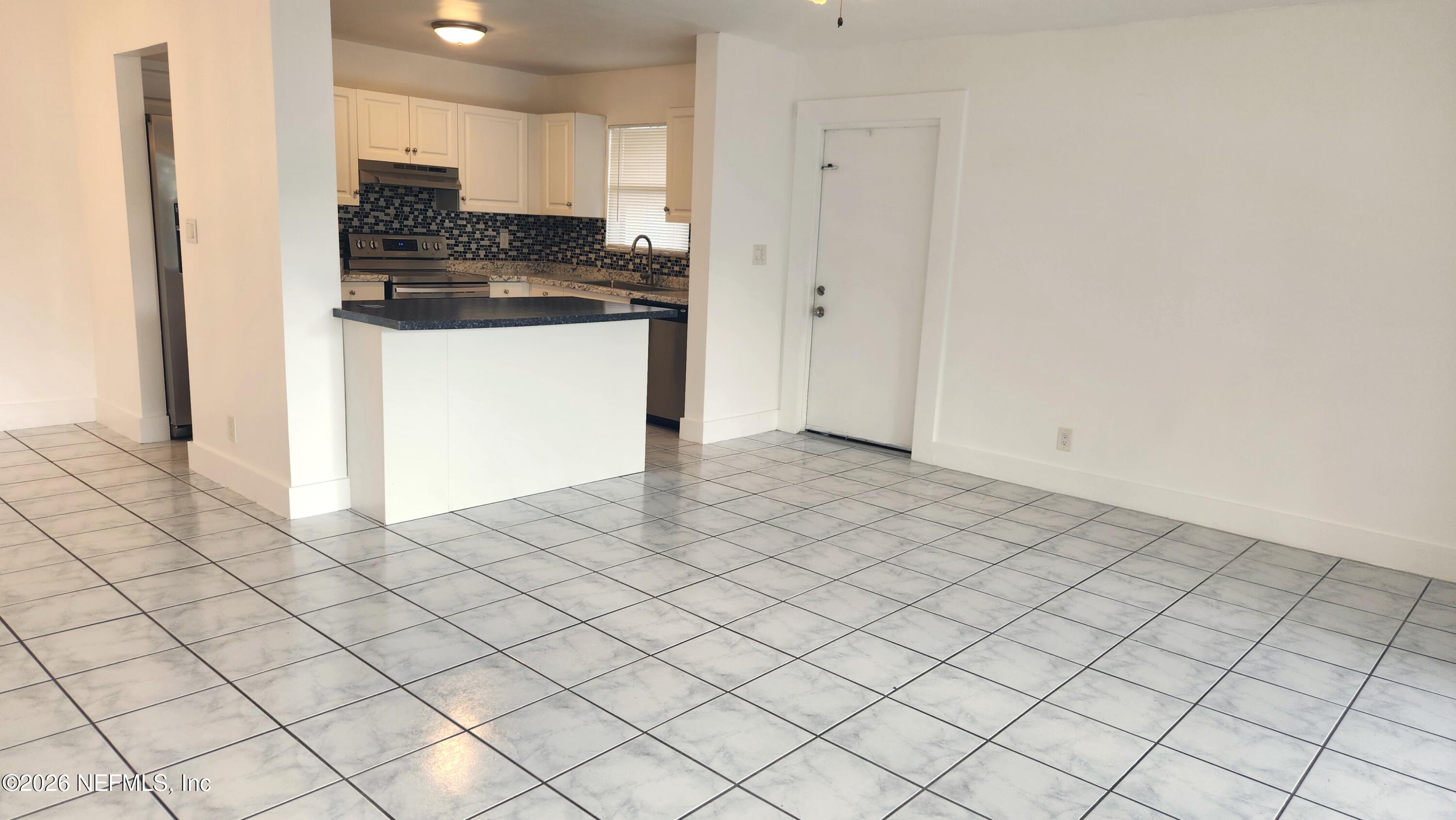 517 Dotterel Road, Unit 31C Delray Beach, FL 33444 - Photo 3 of 28 Kitchen 3