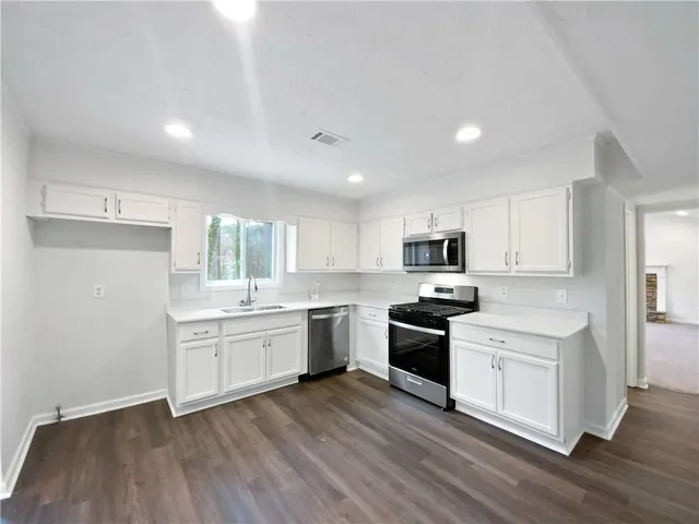 $305,000 | 9176 Chickasaw Court, Jonesboro, GA 30236