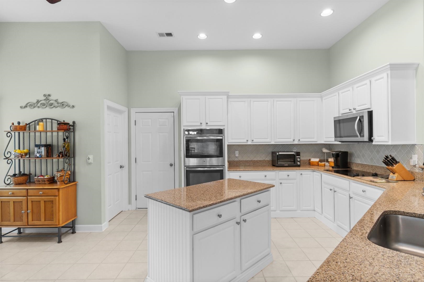 4513 Firethorne Drive Murrells Inlet, SC 29576 - Photo 6 of 41