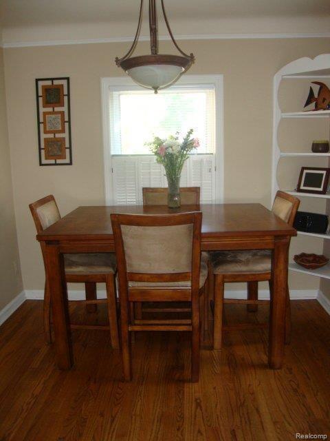 1832 Roslyn Road Grosse Pointe, MI 48236 - Photo 11 of 14 Roslyn 032.JPG
