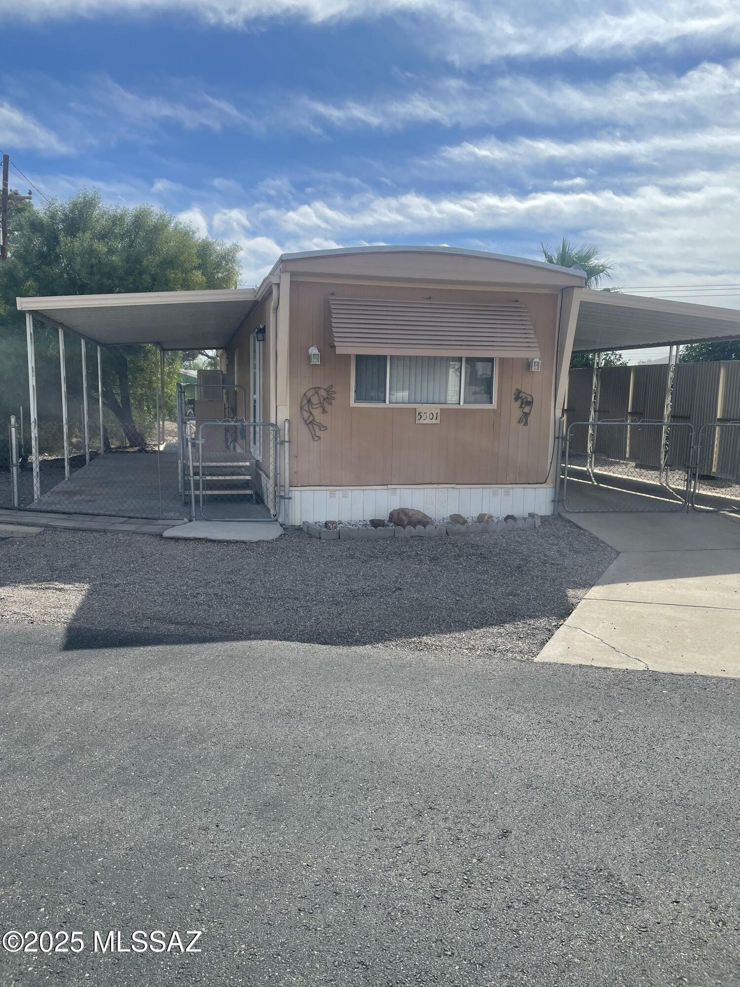 5501 West Rocking Cir Street Tucson, AZ 85713 - Photo 1 of 10 Gallery Image 1