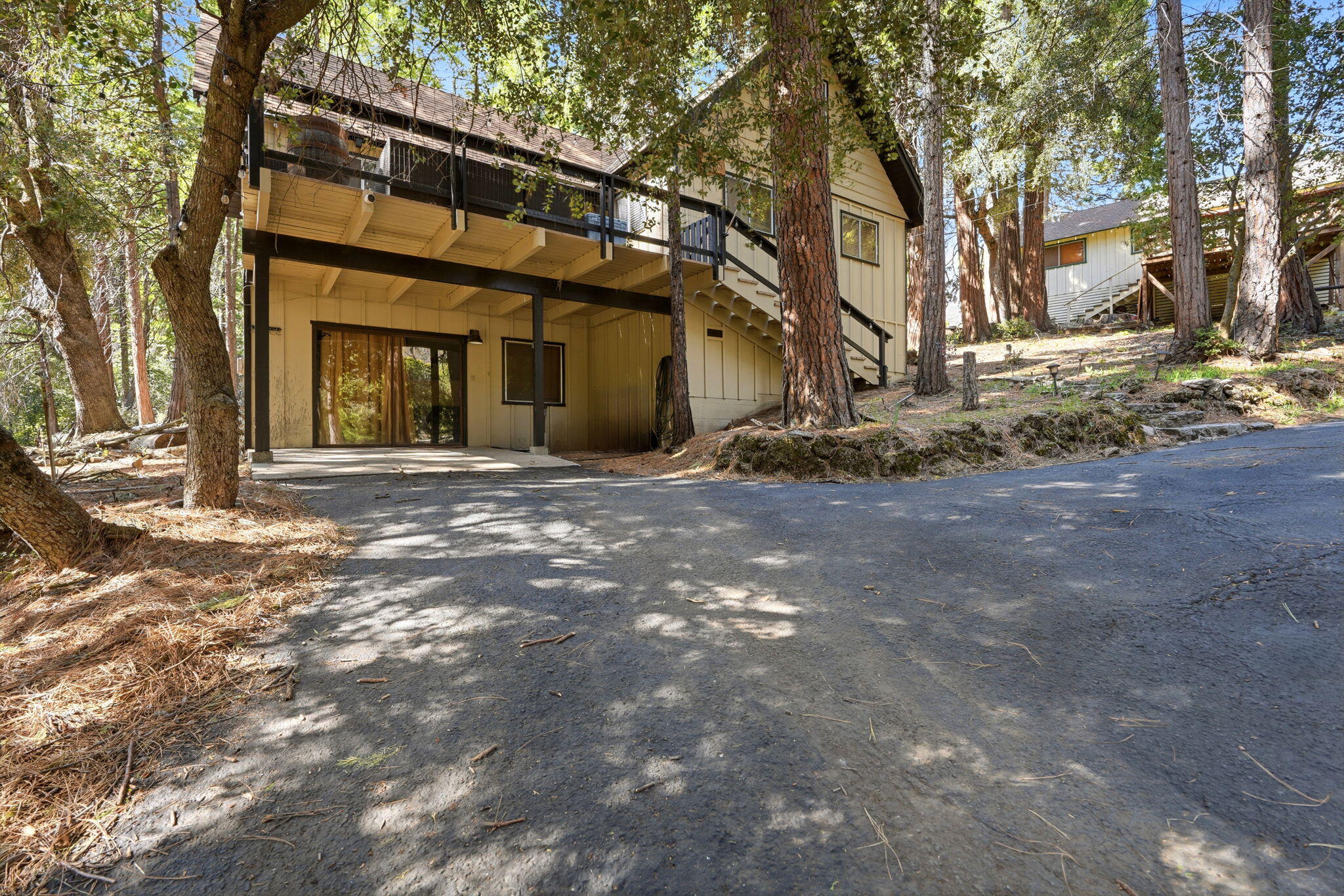 1833 James Drive Springville, CA 93265 - Photo 5 of 25
