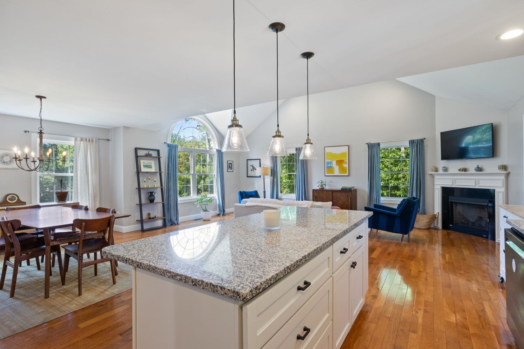 218 Grant Road Newmarket, NH 03857 - Photo 16 of 55