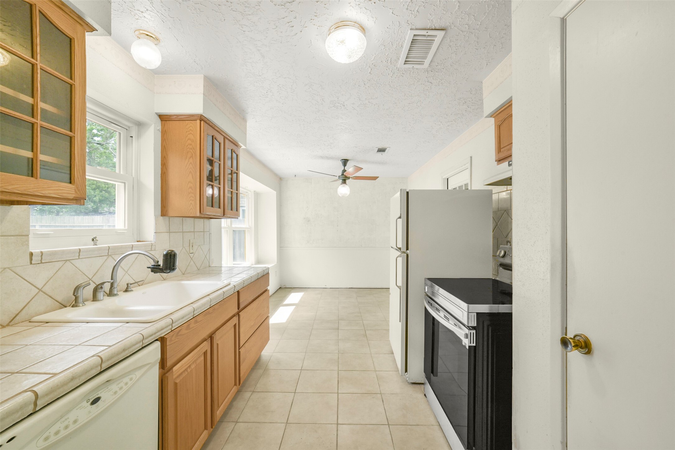 4439 Reynaldo Drive Spring, TX 77373 - Photo 9 of 29