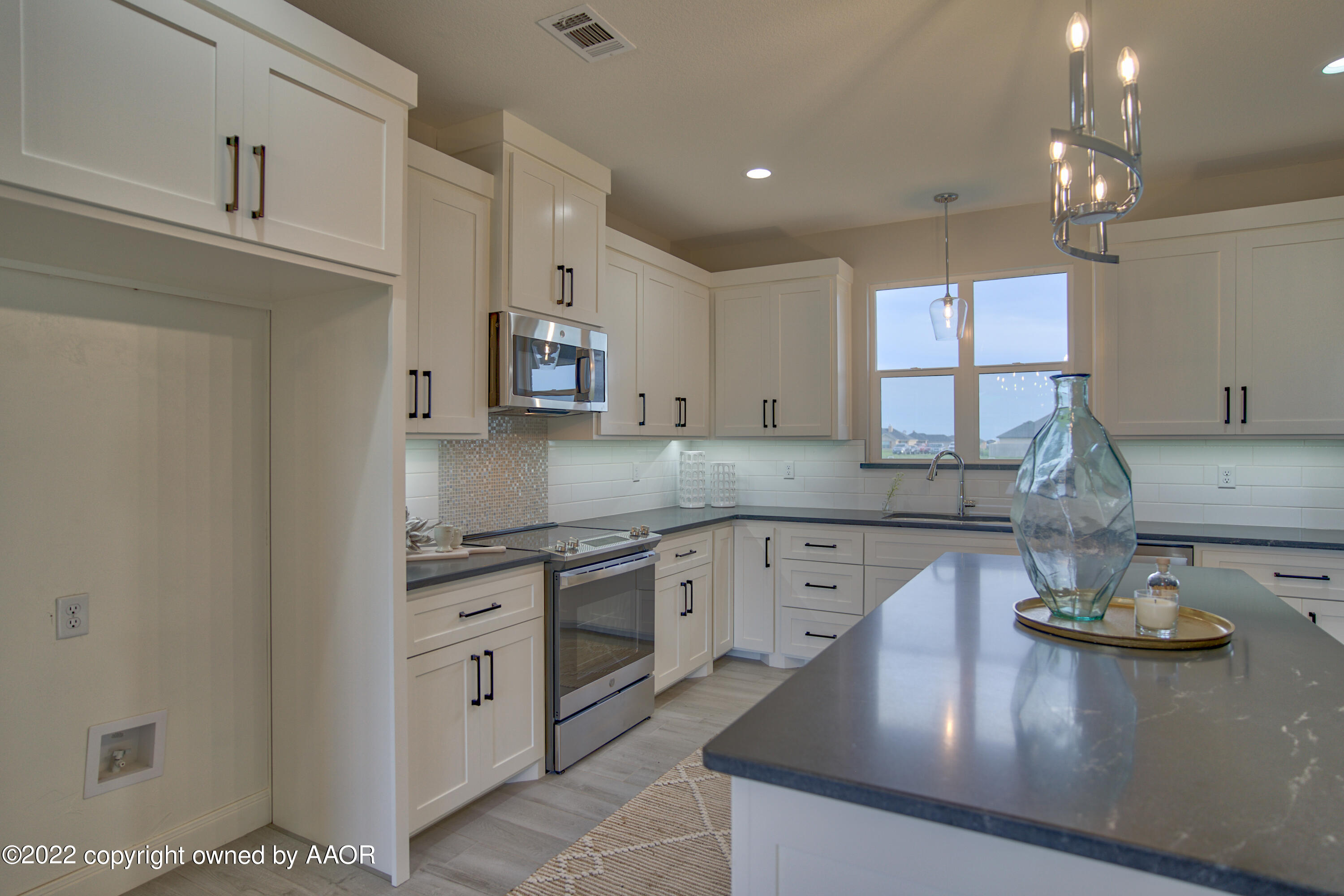 19151 Pine Springs Road Amarillo, TX 79119 - Photo 12 of 47 Kitchen