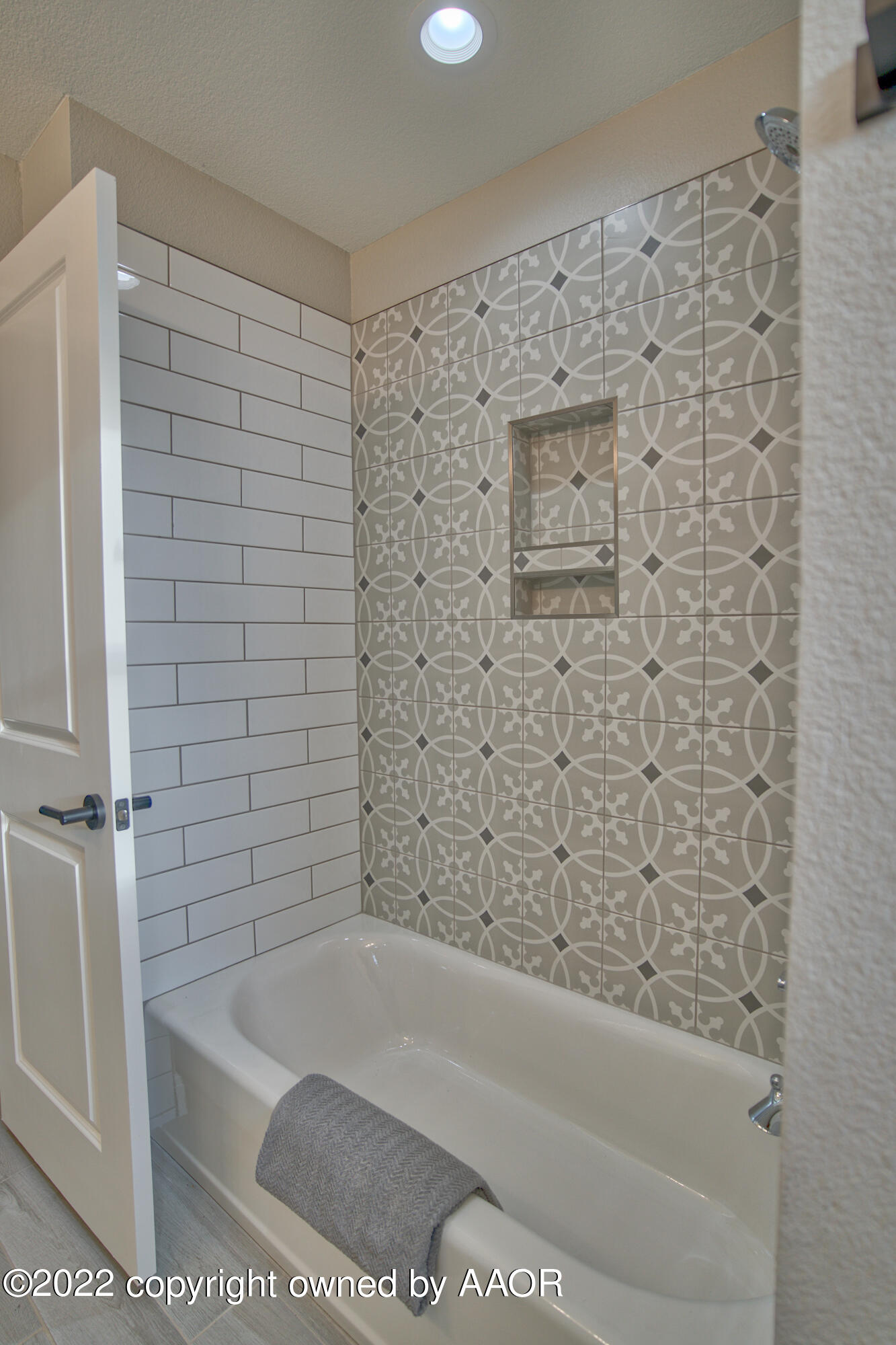 19151 Pine Springs Road Amarillo, TX 79119 - Photo 32 of 47 Bathroom