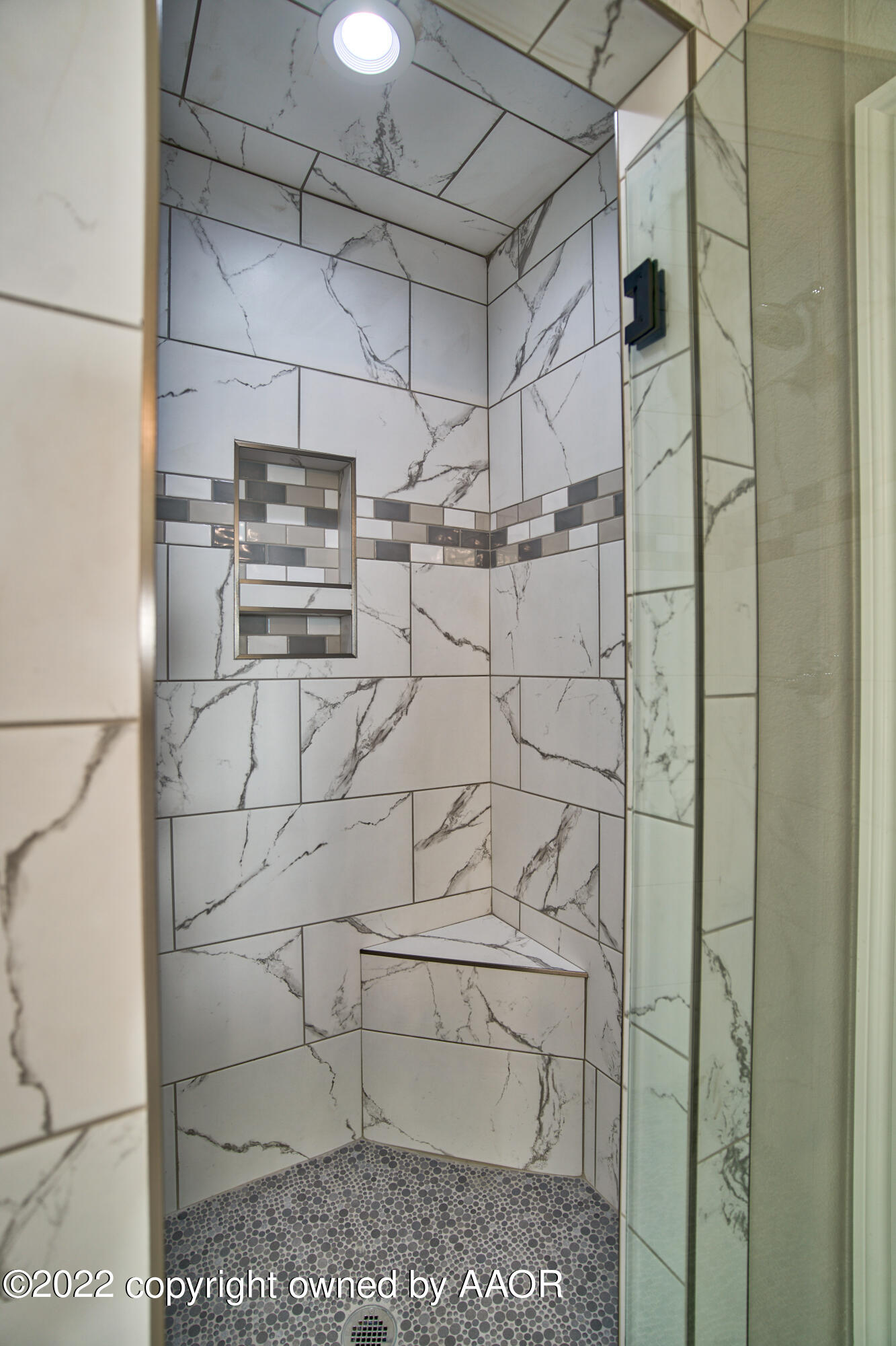 19151 Pine Springs Road Amarillo, TX 79119 - Photo 42 of 47 Master Bathroom