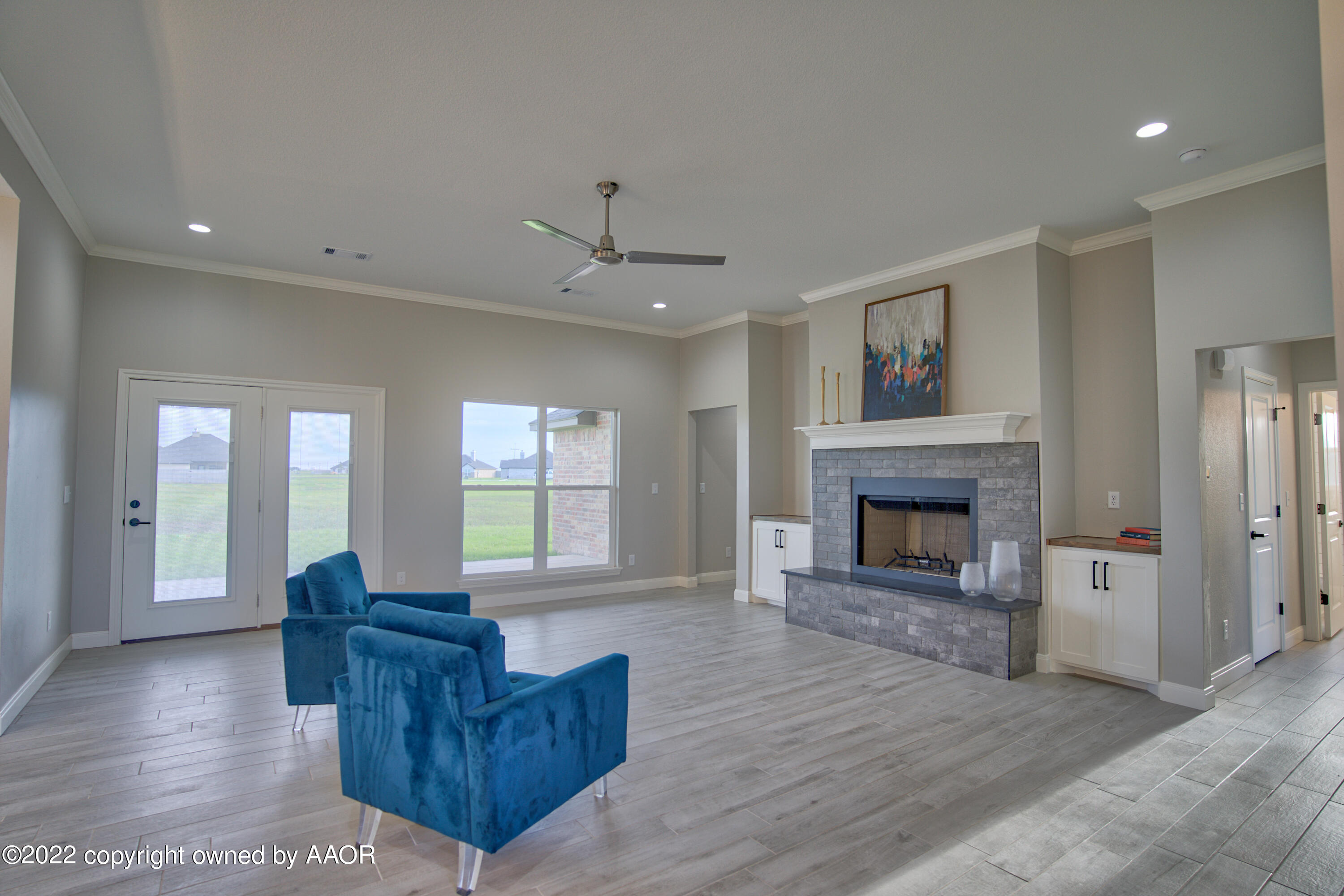 19151 Pine Springs Road Amarillo, TX 79119 - Photo 9 of 47 Living Room