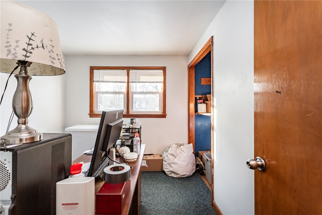 44 Craig Road Warwick, RI 02886 - Photo 11 of 26