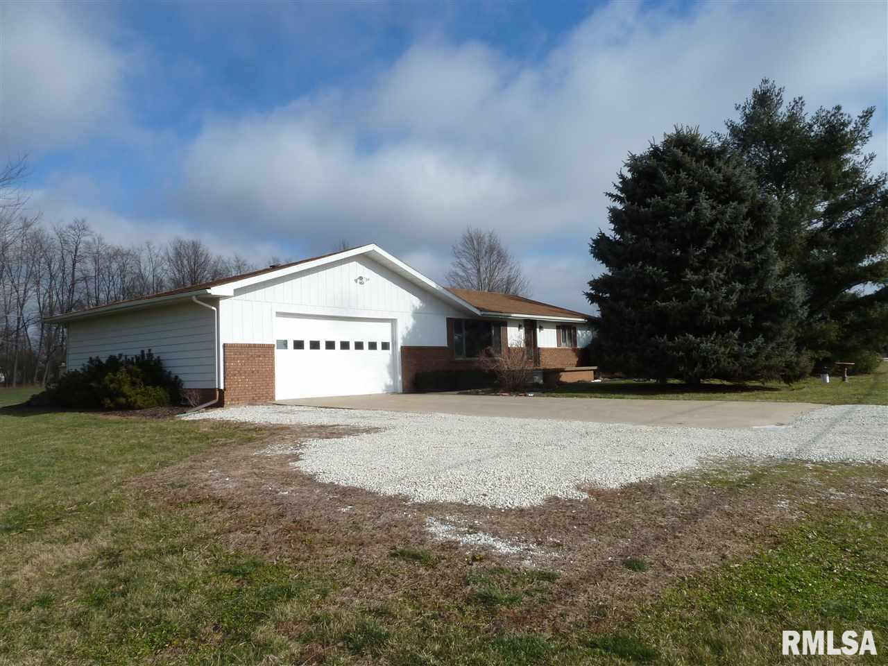 7801 West Lancaster Road Peoria, IL 61607 - Photo 2 of 32