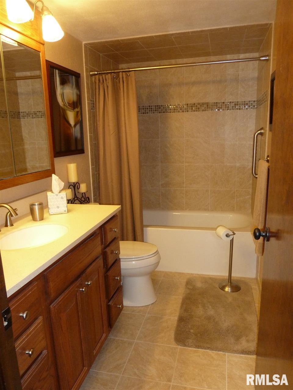 7801 West Lancaster Road Peoria, IL 61607 - Photo 13 of 32