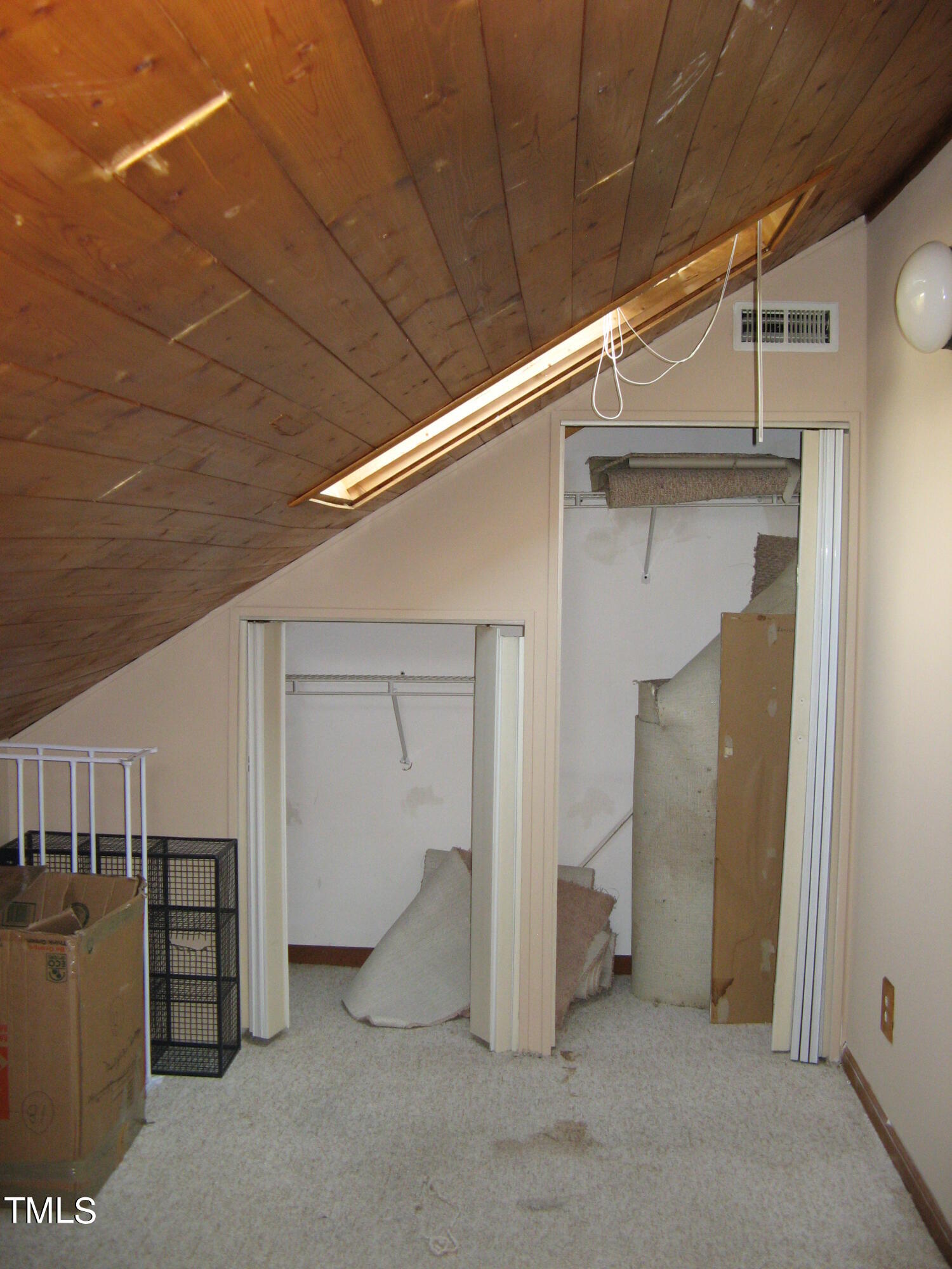2006 Trexler Court Raleigh, NC 27606 - Photo 25 of 27 Loft (storage)-b