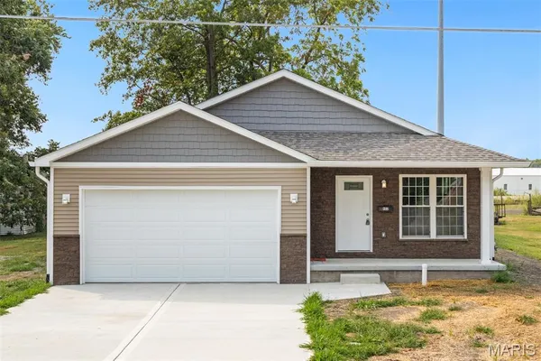 $227,750 | 402 East McAllister Street, Lebanon, IL 62254