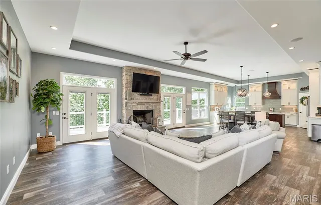 $1,289,500 | 14 Callaway Ridge Court, Defiance, MO 63341