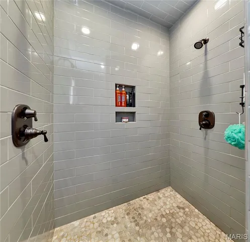 $1,289,500 | 14 Callaway Ridge Court, Defiance, MO 63341