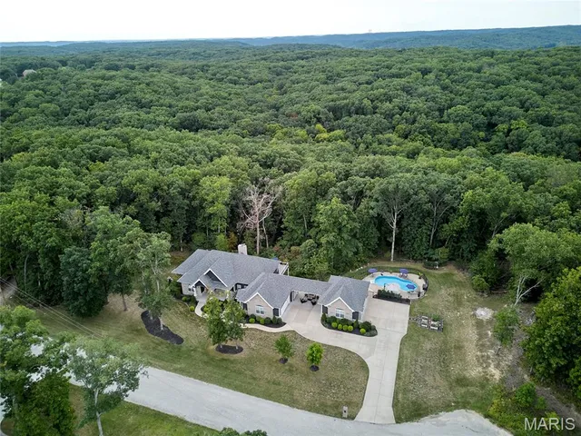 $1,289,500 | 14 Callaway Ridge Court, Defiance, MO 63341