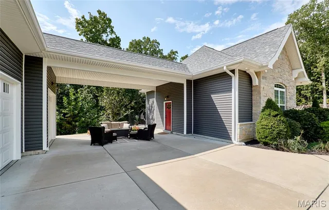 $1,289,500 | 14 Callaway Ridge Court, Defiance, MO 63341