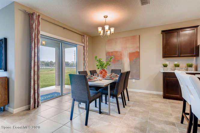 572 Octavius Road Southwest Palm Bay, FL 32908 - Photo 3 of 17 DINING ROOM