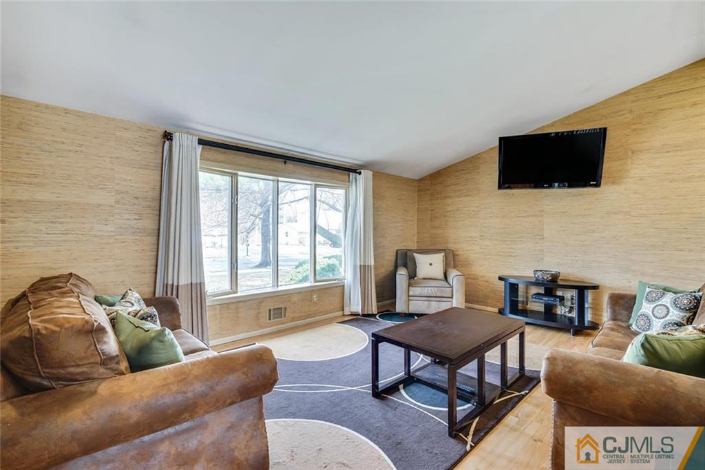 11 Ranger Road East Brunswick, NJ 08816 - Photo 3 of 24 Gallery Image 3