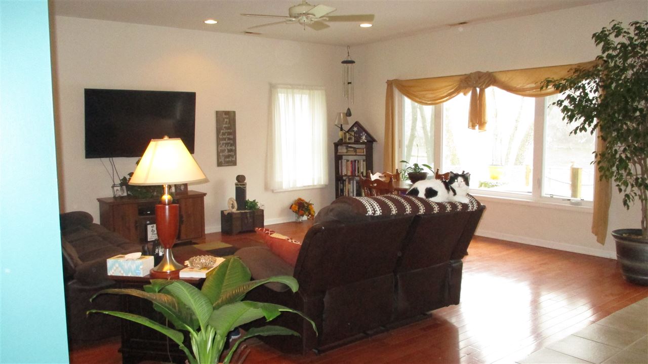 12711 West Tippecanoe Ranch Road Delphi, IN 46923 - Photo 6 of 20 Gallery Image 6