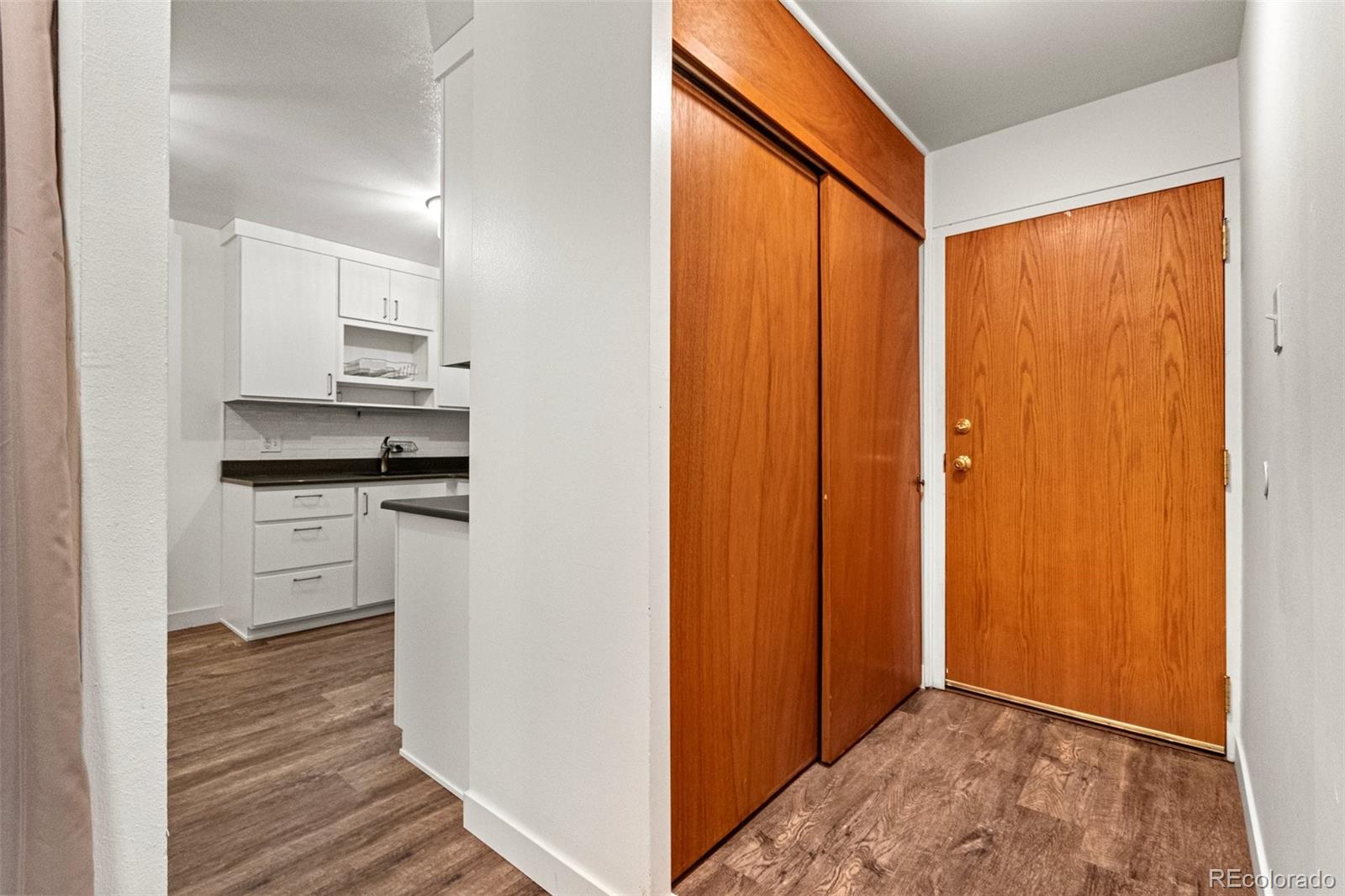 720 South Clinton Street, Unit 1D Denver, CO 80247 - Photo 8 of 34
