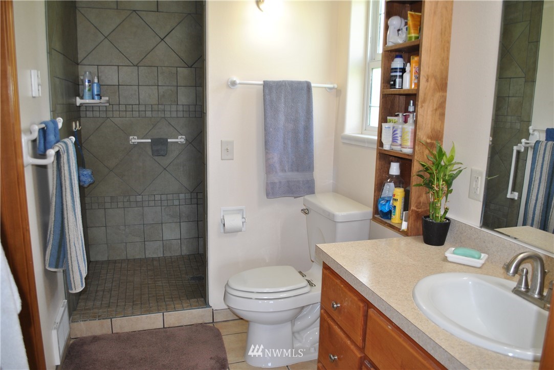 8082 2.4 Road Northeast Moses Lake, WA 98837 - Photo 13 of 24 Gallery Image 13