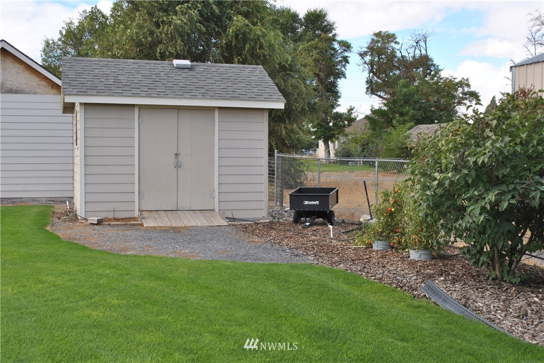 8082 2.4 Road Northeast Moses Lake, WA 98837 - Photo 20 of 24 Gallery Image 20