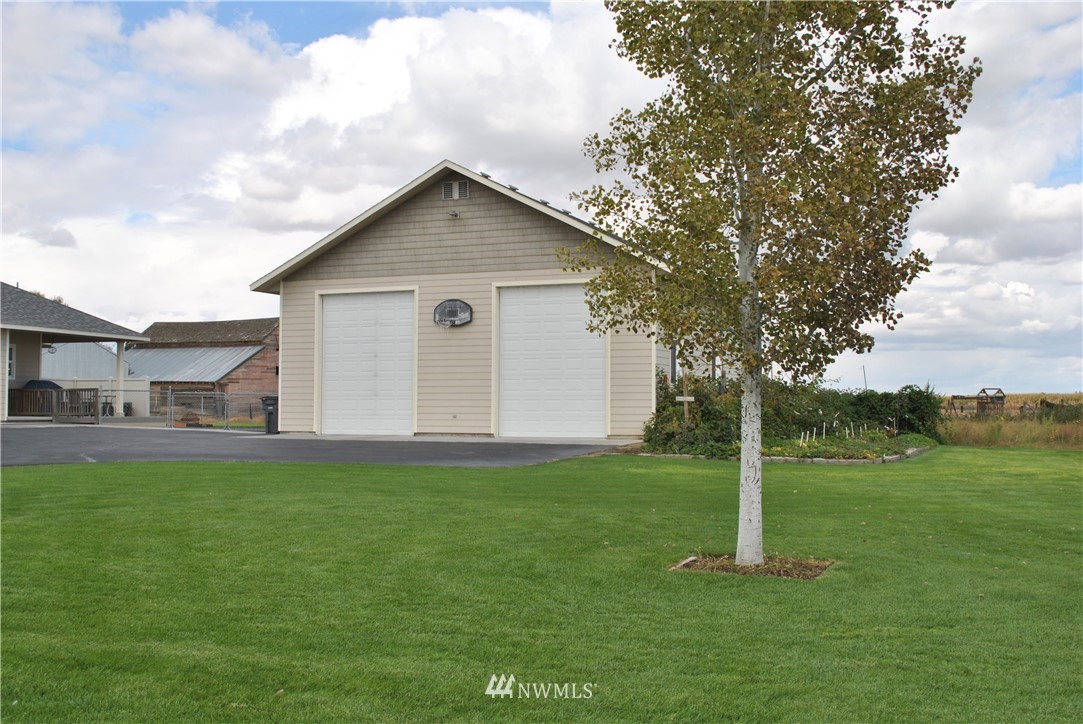 8082 2.4 Road Northeast Moses Lake, WA 98837 - Photo 23 of 24 Gallery Image 23