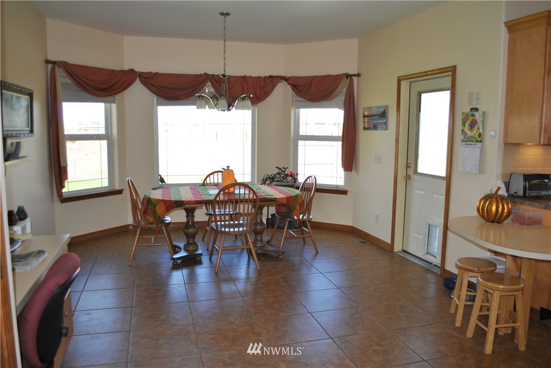 8082 2.4 Road Northeast Moses Lake, WA 98837 - Photo 9 of 24 Gallery Image 9