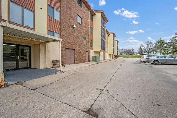 $103,999 | 2679 Albion Avenue, Unit 103, Fairmont, MN 56031