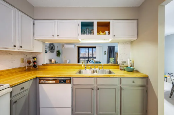 $103,999 | 2679 Albion Avenue, Unit 103, Fairmont, MN 56031