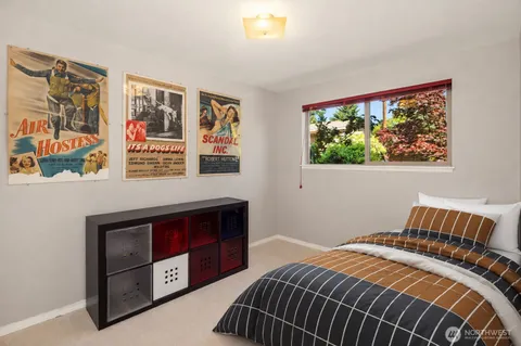 $950,000 | 4977 19th Avenue South, Seattle, WA 98108