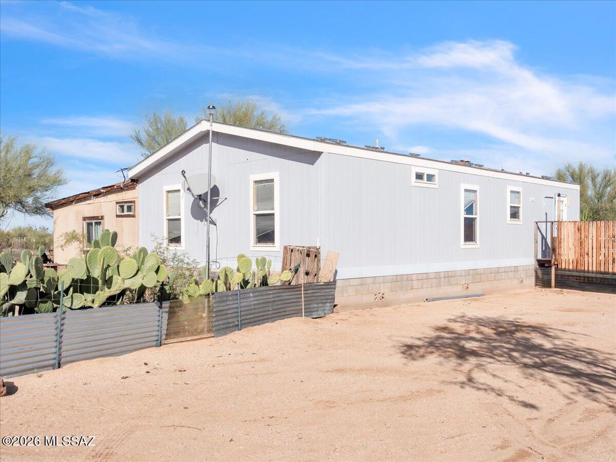 22405 West Bush Road Tucson, AZ 85735 - Photo 36 of 46 36-P1110305