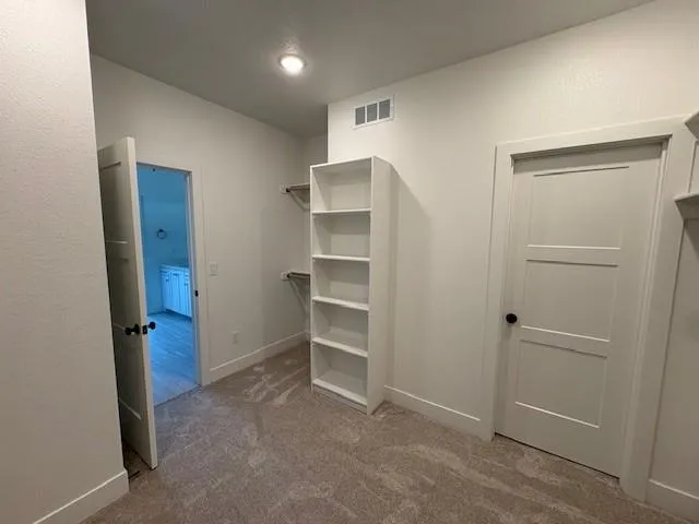 $779,900 | 4733 Sienna Ridge, Riverside, MO 64150